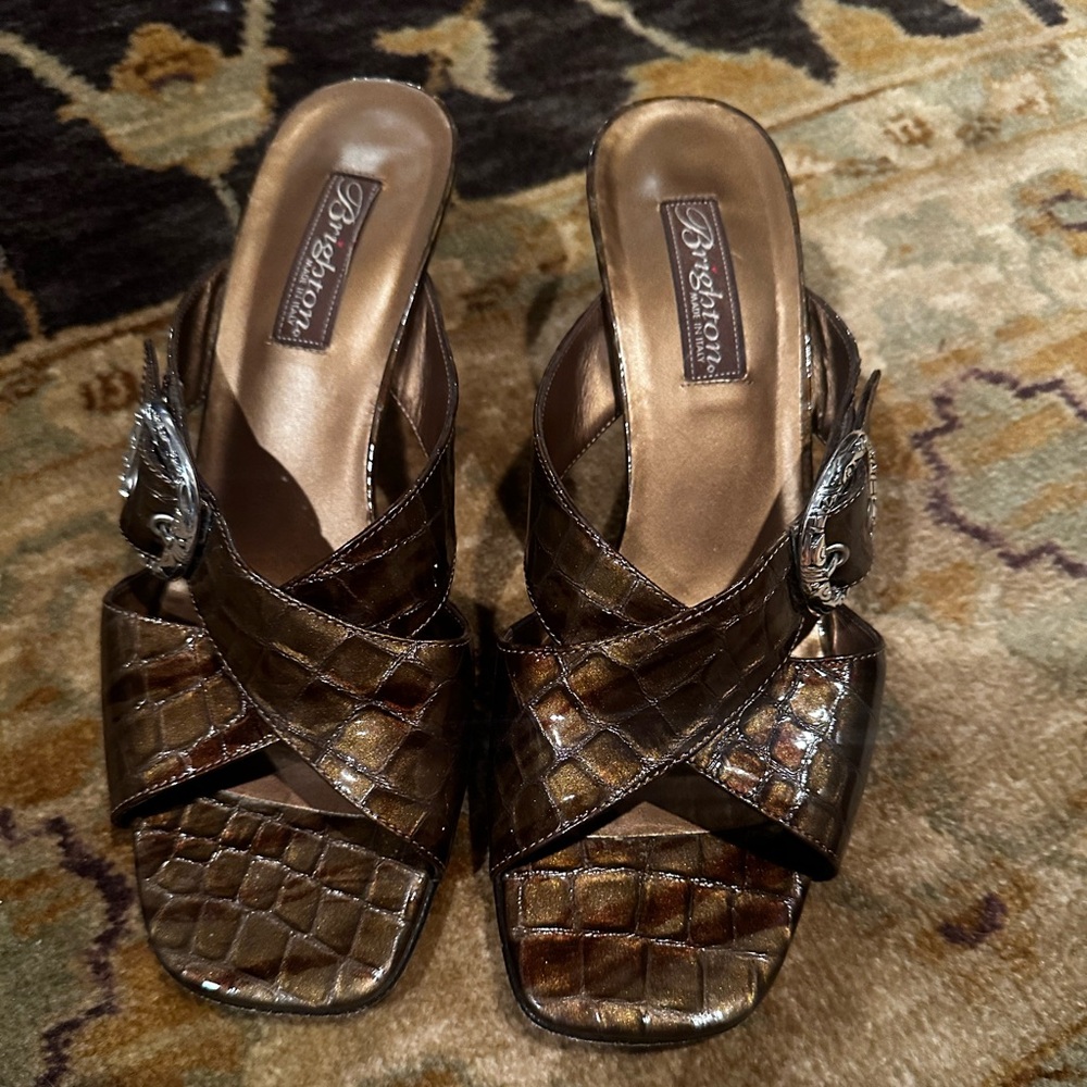 Brighton brown slip one
